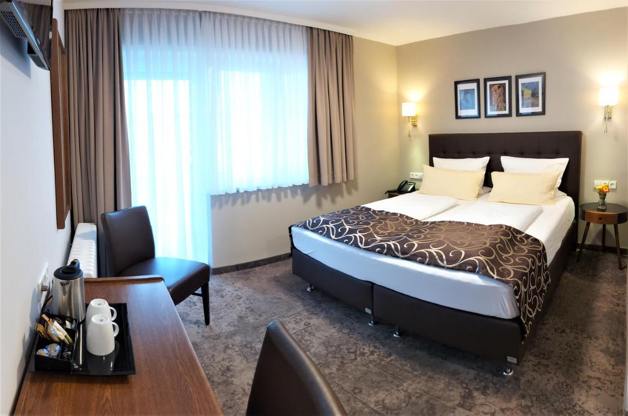 Hotel Regina لودويغشافن ام ري المظهر الخارجي الصورة